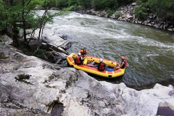 rafting on the Ibar river 1